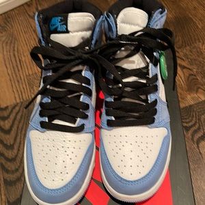 Brand New 5.5Y Jordan 1 Retro High White University Blue Black(GS)100% Authentic